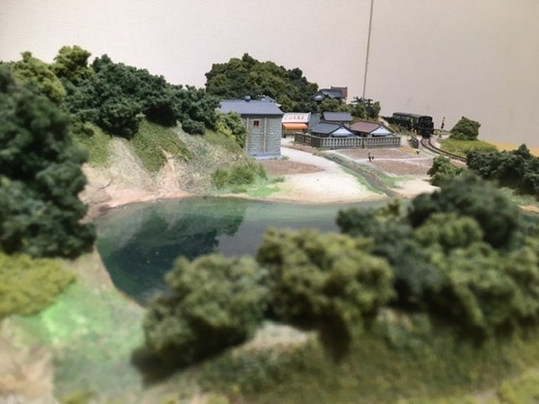 BF8454A2-7BF8-4F77-8FDE-61AFBB0F55E9