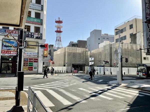 D2B51783-30FC-4527-8D29-9A5F92A9E3DE