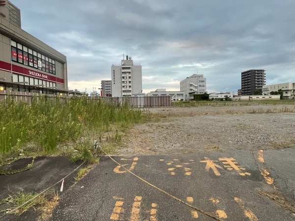 AEF5AF70-132B-4AE8-8507-D8A9EB081287