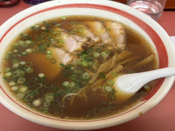 【ぬまつーグルメ】のぼりみちの悟空ごくうで、悟空(ニンニク辛口麺)チャーシュー麺をリッチにいただく。あぁ、もう食べたい。(沼津市双葉町)