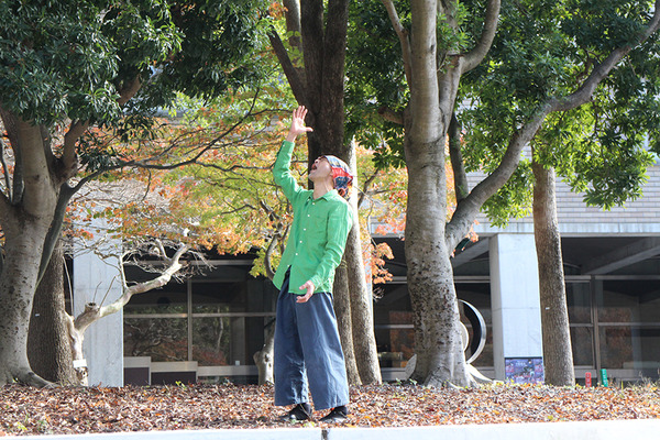 高沢公園で文化の秋。公園×ダンス×ピアノのライブパフォーマンス。11/22は高沢公園がすこし特別。