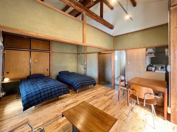 2163BD48-2208-4DEE-9F20-07D665AD75F9