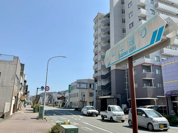 E7C59F4E-01FD-49FC-82A1-42BDDFB10601