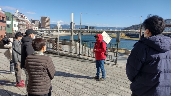 E5EE2DB1-1BC3-43D7-A9AA-D5DA5DC8B1B1