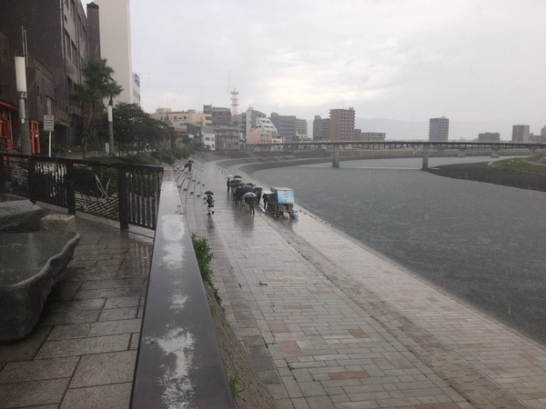 1792F6EF-7FF4-44F1-AED7-FD618C22B2F9