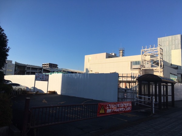 3B860126-810A-4427-B0A4-20E42C5158DB