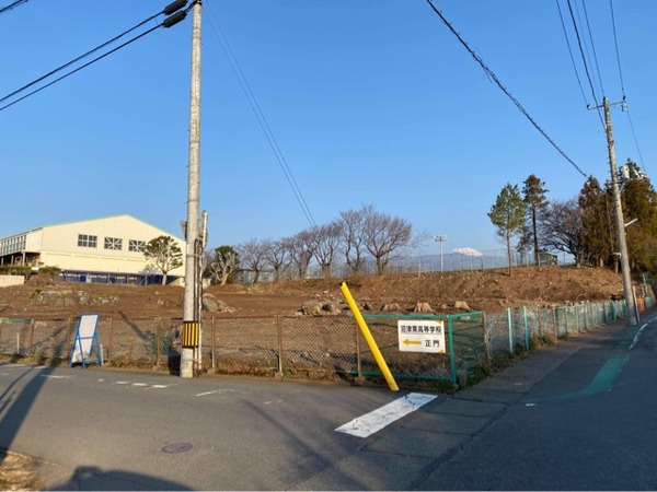 BC96F6A9-1CC8-4D36-BD96-F2A1199C20E3