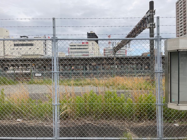 C1DA9773-3306-46F1-B901-81E0BC5E6EBF