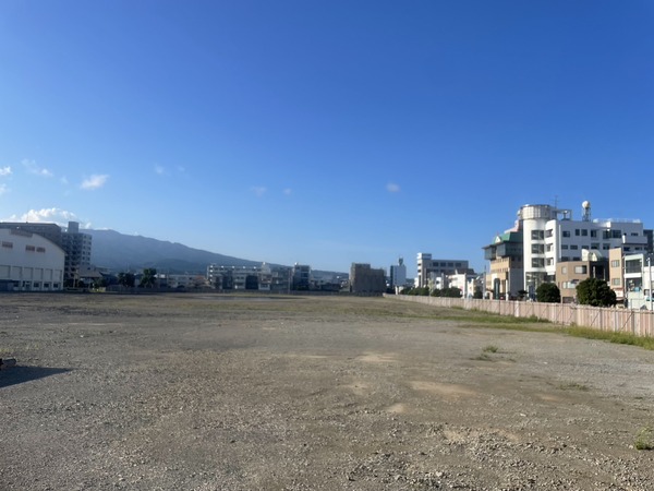 E3010F71-D461-40C3-B3CA-6BE4A10878F6