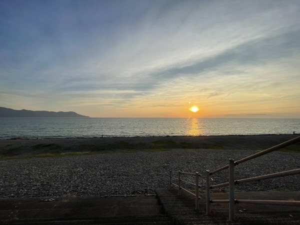 EE886333-67C6-40A2-9476-8BD7047D4AC0