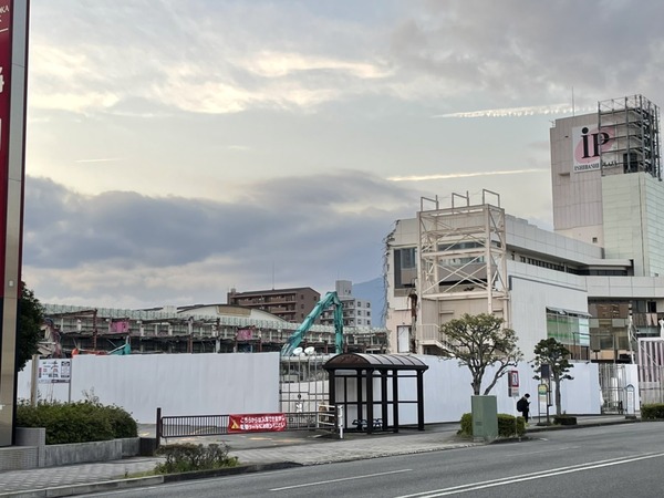 D0DCD82B-127C-4261-B887-E2C9564534D4