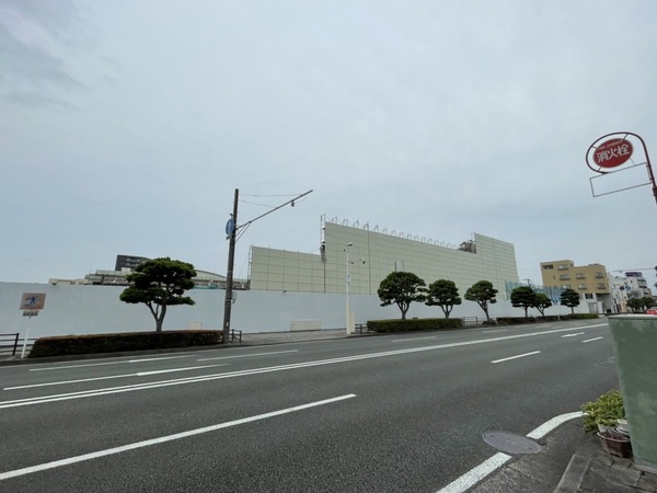 3F9BC59E-5827-4D21-8CE8-7EC5E70F2D51