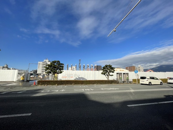 6FF10DCF-A48D-4F46-AB16-B269B4F3D7C7