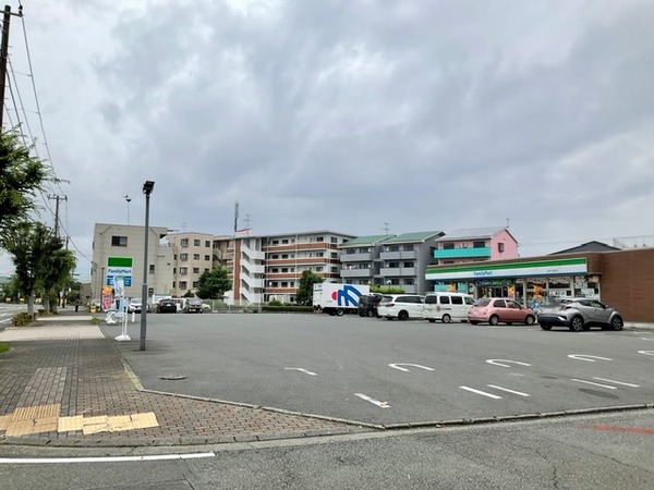 23BE4430-F0E7-4DC3-8096-6E9198570AF6