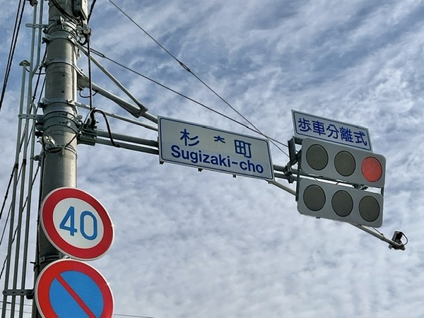 63647F87-1DCB-4466-9791-B54F311D7C5B