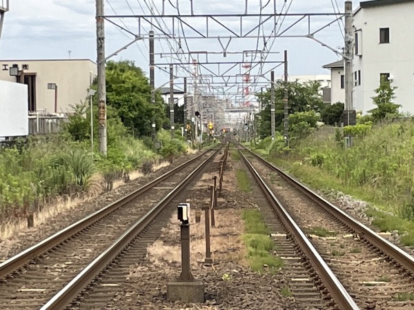 5B097E3C-F30D-46D5-BFA0-8449B56BA421