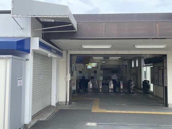 57D59E3F-6C82-481E-B180-0B2C3D89EEBF