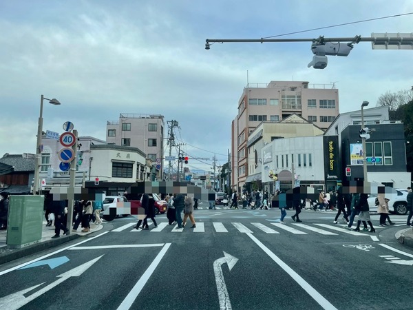 6C3125F1-2753-41C9-9593-B3875A88E576