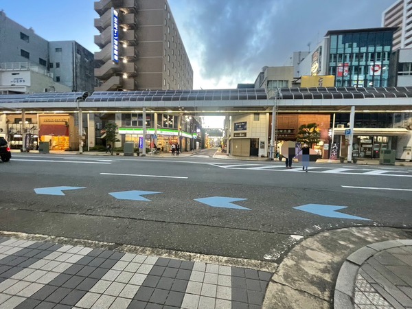 461EA7EC-243F-45A7-ADED-4EB6160F4E7B