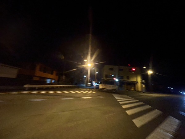 DB57D1D6-0219-4A31-A898-6C85DF996B2F