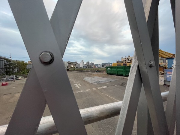 C220AD7E-A3FC-4E3E-8261-4EFF72BF7065