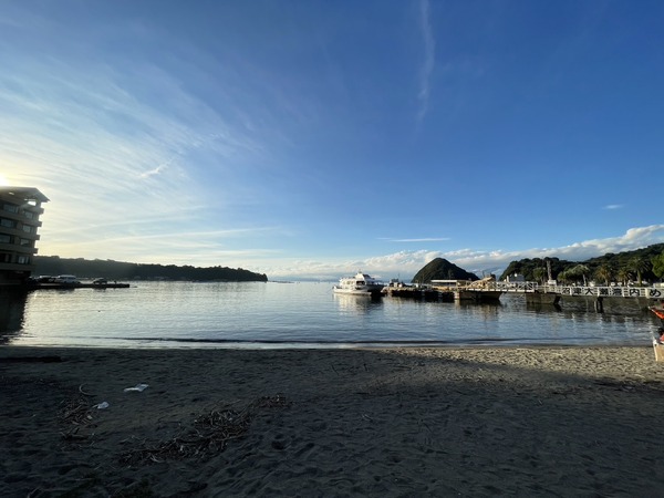 BB7CA920-8223-458C-83BF-6E63C9FCAF3E