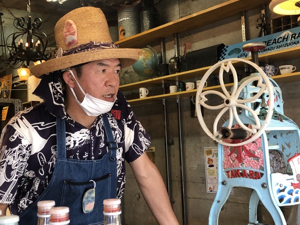 しゃべってる