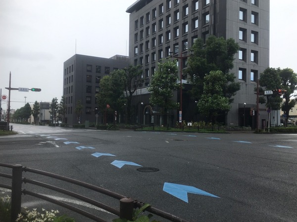 FB5BDF58-E03C-4B66-B30F-929A274510ED