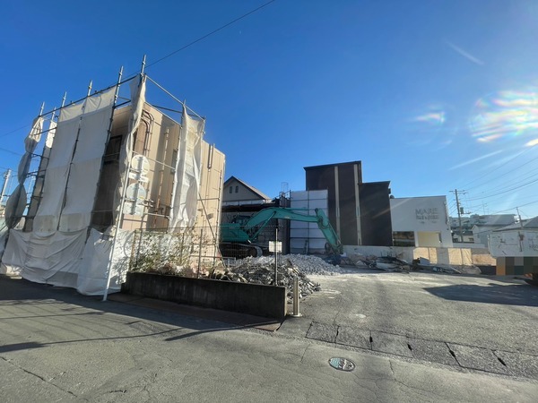 7BDE62C2-69EB-4551-8AE1-F2F9B4C40E53