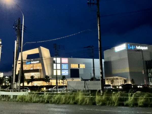 9A6496E0-6672-4F89-B07A-8F6EF5C73078