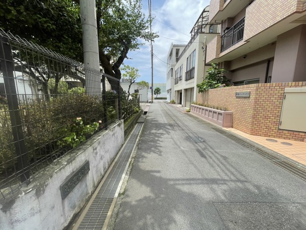 2E583C21-ED0E-4C02-9DB0-70A2C6863181