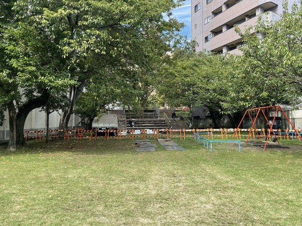 E2938878-0CED-4157-9D11-8922D7CC29B1