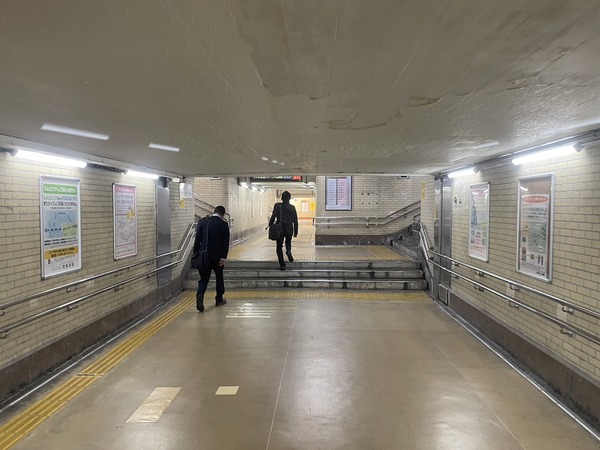 BAC27135-0618-4B30-B25B-23288C69B6D6