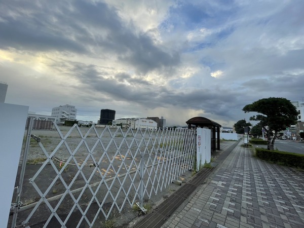 C68BDCD6-30D9-4946-A181-245305D85095