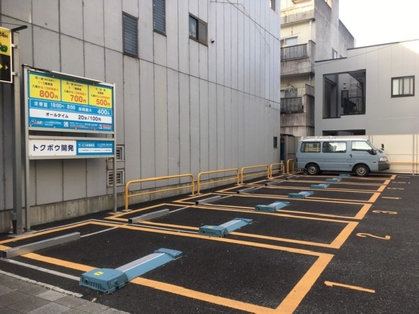 9DB1DAF2-EFF1-4FE9-BEC4-04FD802BAAFB