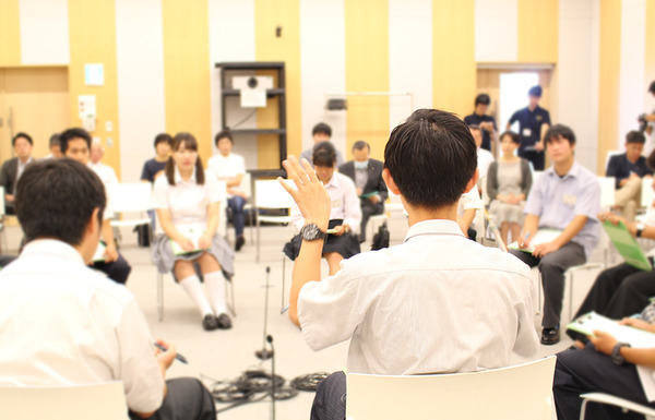 沼津の高校生オールスターに混ざれるかも。「どうする？ご近所の未来」高校生しゃべり場inぬまづの参加者を募集中。