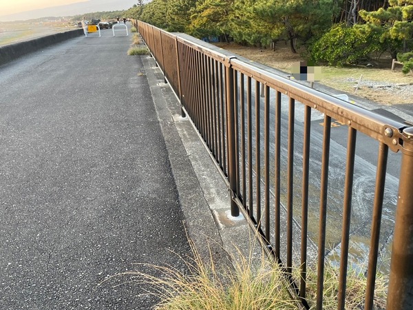 07EAFF5C-8847-45B8-83D6-3F8C7E50BCD4