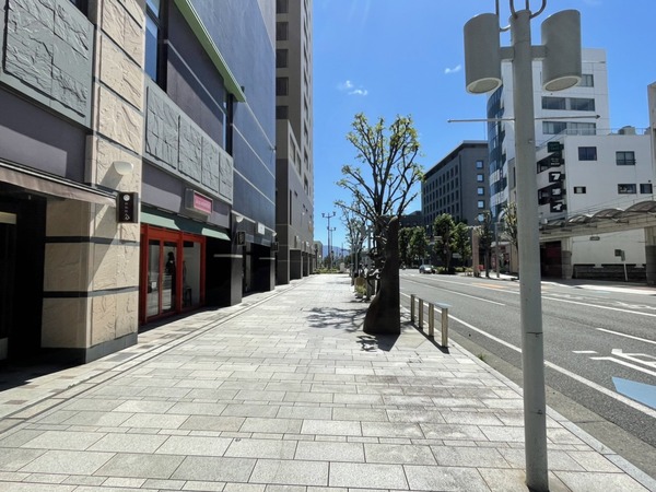 A7933680-7BE9-49A6-81AD-EE7A9E917618