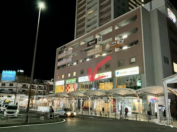 FE8B461A-16BE-4962-BD6F-598DECFC018B