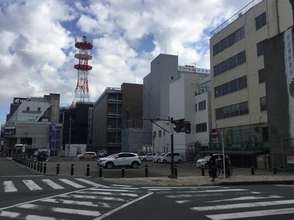 9CB6B50A-53C4-4419-8579-505F2D608CB0