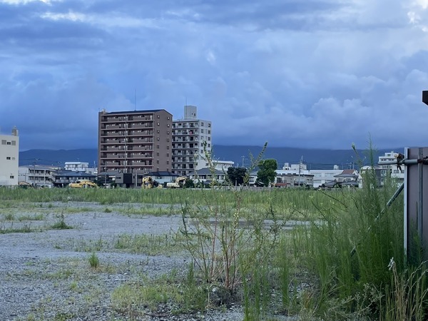 4C7AED18-402F-4683-863F-B90C52C5253F