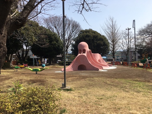 CF48A72F-18DA-4111-B518-019264CAF582