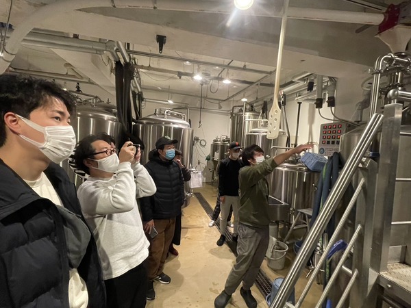 A79EED9B-8141-47B5-B644-435D1F8929D3