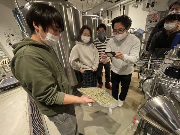 A94EA2E0-B7EF-41D8-8930-4D2747679442