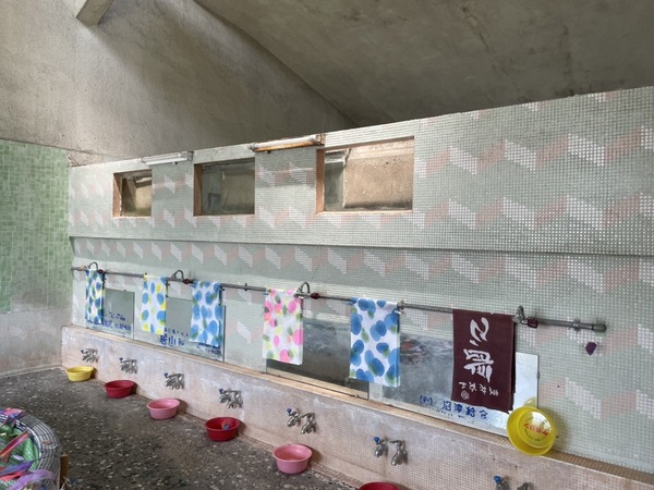 A0F2C19D-DF6E-4536-A477-FCEAE4D7350D