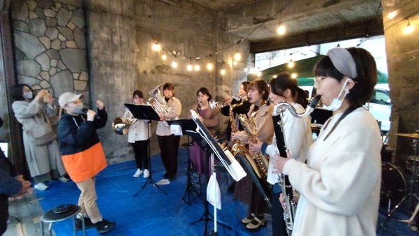 817FC88A-3A4C-4D2C-8F9D-B7A81F4C84A4