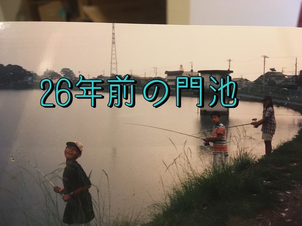 E7E74658-87FE-4B9A-8C08-06E0732AFBFF