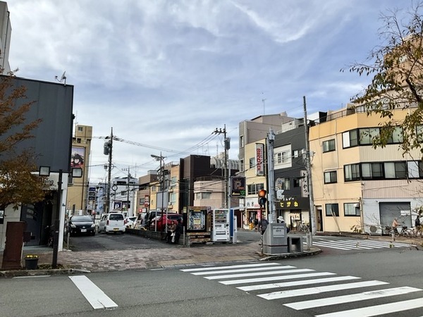 0B6B8DE6-A40B-423D-829E-AB7D0AB12CBB