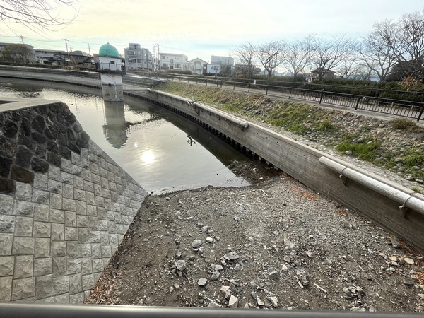 C3EA5CE2-7D9F-405A-88DE-0B3BB72705E4