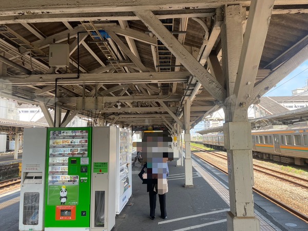 088CBE64-BBBA-4951-91F0-D4A095A305C8